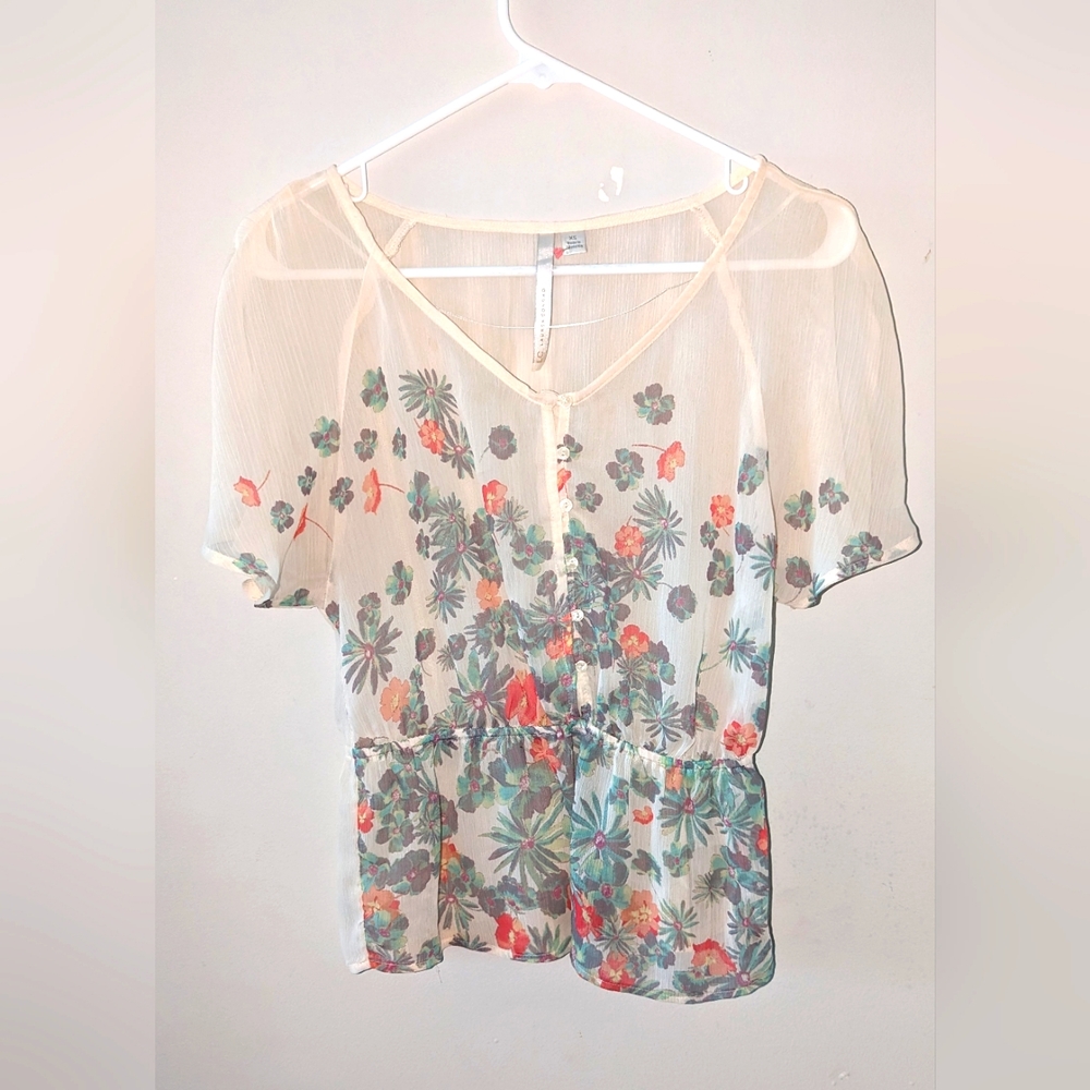 Ivory short sleeve blouse